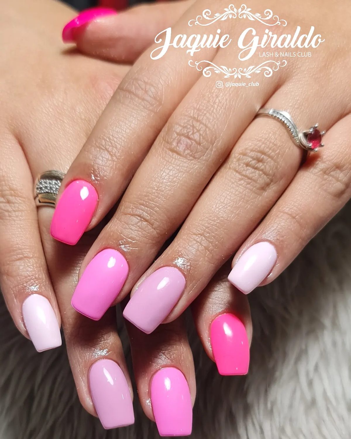 Diseño floral en tonos pastel