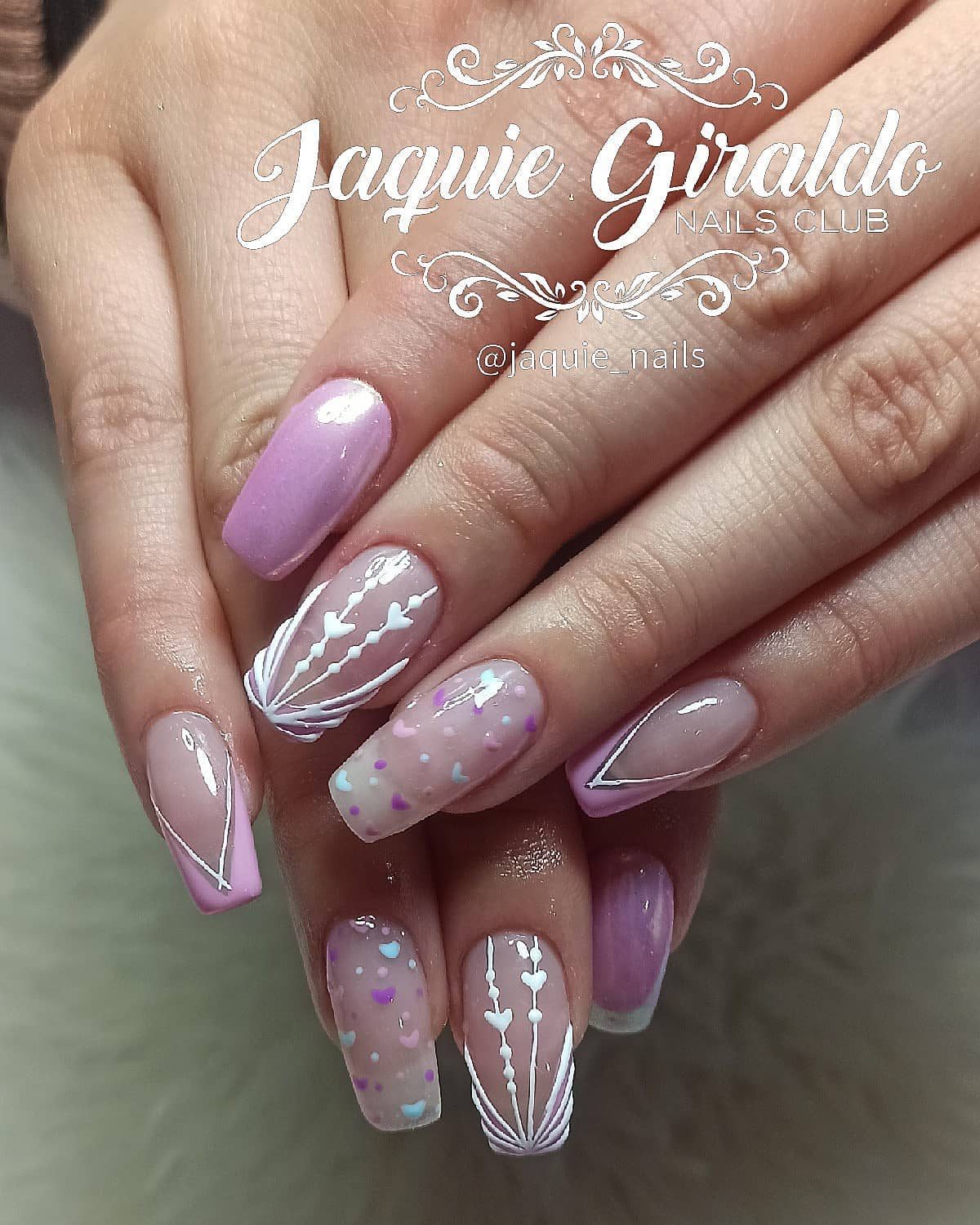 Baño en acrílico con maquillaje en semipermanente